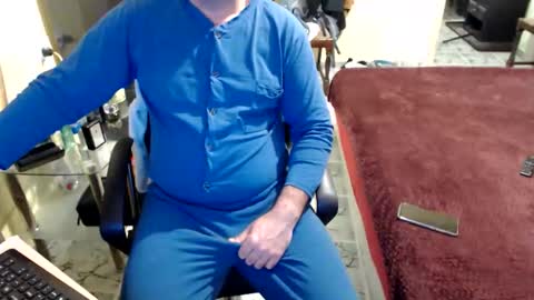 Snapshot of badbulgaro chatting on 01/11/26, 05:18 badbulgaro online show from 01/11/26, 05:18