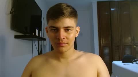 Snapshot of badbunny_69_ chatting on 03/17/26, 03:44 badbunny_69_ online show from 03/17/26, 03:44