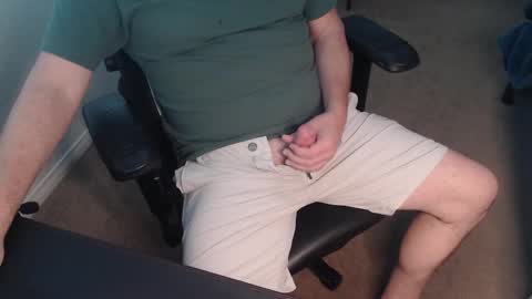 Snapshot of baddaddy77 chatting on 03/23/26, 02:21 baddaddy77 online show from 03/23/26, 02:21