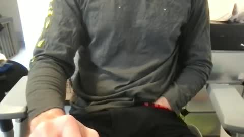 Snapshot of baddersguy13 chatting on 09/27/25, 10:42 baddersguy13 online show from 09/27/25, 10:42