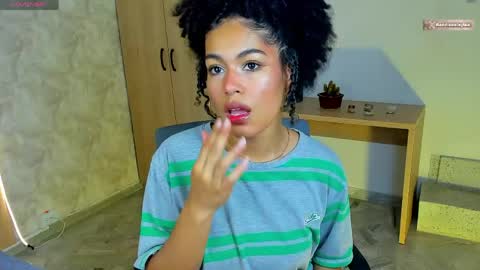 Snapshot of baddie_delaylaa chatting on 05/02/26, 05:40 BADDIE DELAYLA online show from 05/02/26, 05:40