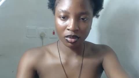 baddiebitchx online show from 06/15/26, 10:45