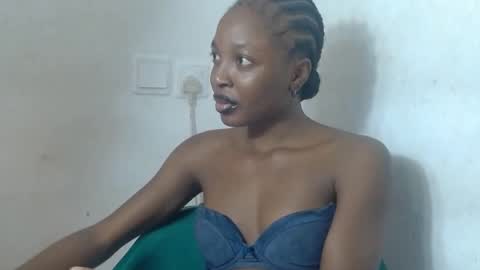 baddiebitchx online show from 06/25/26, 08:19