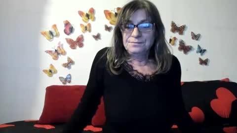 Snapshot of badgg chatting on 02/21/25, 03:32 Gina online show from 02/21/25, 03:32