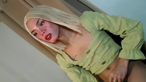 Snapshot of badgirl_jasmine chatting on 06/21/26, 08:55 jasmine online show from 06/21/26, 08:55