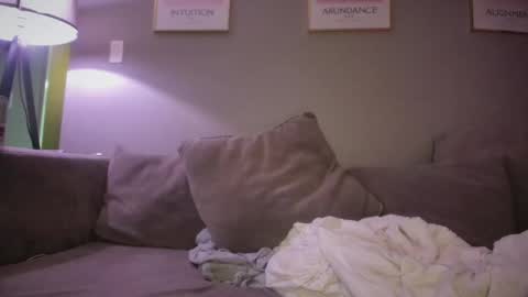 Jade online show from 03/19/26, 03:32