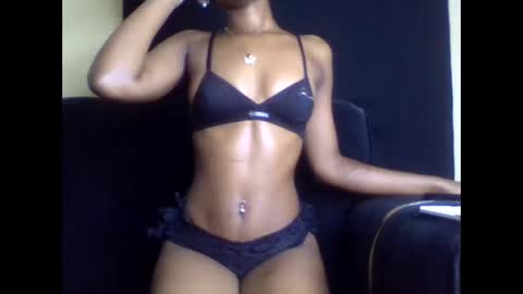 Lily. online show from 04/25/26, 03:53