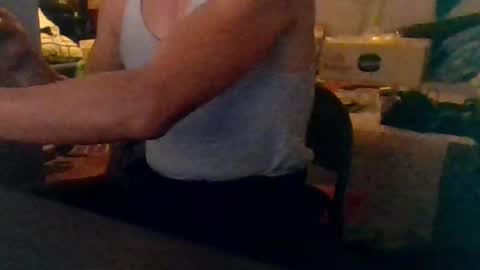 Mexican livin Off the Wall online show from 12/16/24, 11:55