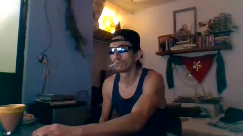 Mexican livin Off the Wall online show from 12/20/24, 02:16