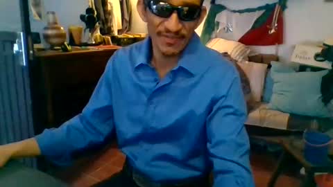 Mexican livin Off the Wall online show from 02/27/25, 04:10