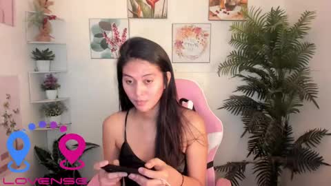 Snapshot of badjao_girl chatting on 04/19/26, 06:43 Joshaine online show from 04/19/26, 06:43