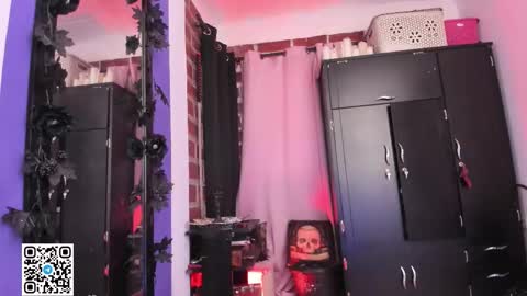 Snapshot of badkatyuska chatting on 02/05/26, 07:07 Please help me to reach 100 thumbs up online show from 02/05/26, 07:07