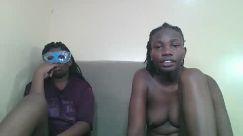 bads_girles online show from 04/24/26, 05:26