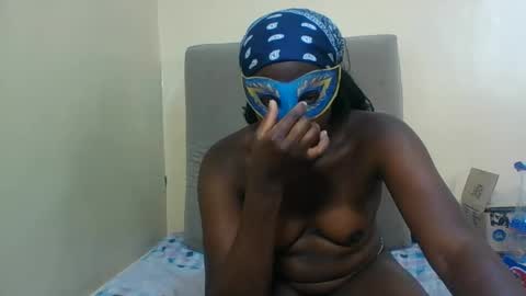 Snapshot of bads_hornies chatting on 01/14/26, 05:57 bads_hornies online show from 01/14/26, 05:57