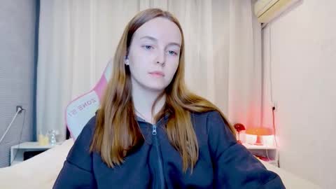 Snapshot of bae_cake_ chatting on 11/30/25, 04:55 Alice online show from 11/30/25, 04:55