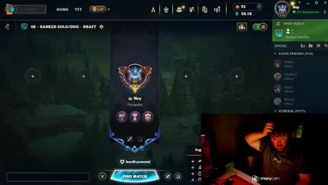 Snapshot of baftez chatting on 12/25/24, 10:06 Baffels online show from 12/25/24, 10:06