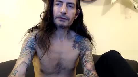 Snapshot of bailey39 chatting on 11/20/25, 01:39 Bailey online show from 11/20/25, 01:39