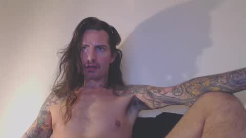 Snapshot of bailey39 chatting on 03/27/26, 01:44 Bailey online show from 03/27/26, 01:44