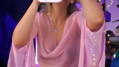 Bailey online show from 09/20/25, 04:46