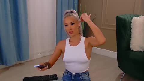 bailey_rush online show from 09/29/25, 01:16