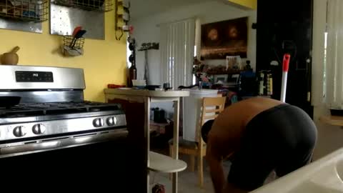 Snapshot of baileyballshere chatting on 11/27/25, 08:44 baileyballshere online show from 11/27/25, 08:44