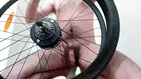 bakmwgvc_oxorqxdo online show from 04/10/26, 12:43