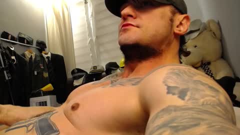 Snapshot of ballard_ chatting on 01/14/26, 01:44 Bret Ballard online show from 01/14/26, 01:44