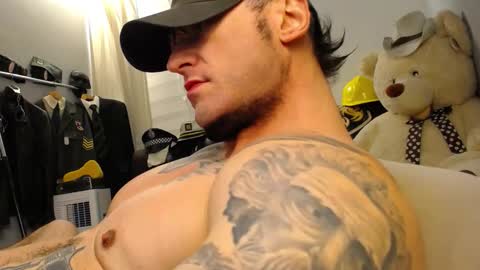 Snapshot of ballard_ chatting on 03/02/26, 01:08 Bret Ballard online show from 03/02/26, 01:08