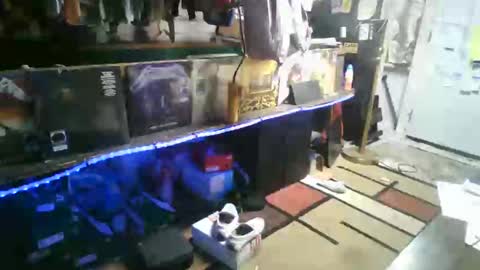 boton online show from 10/30/25, 05:09