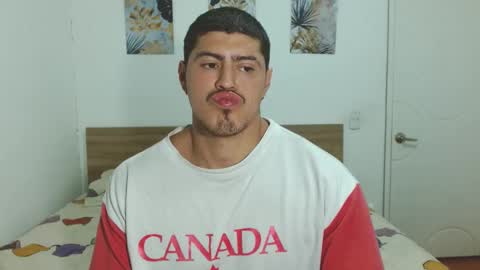Snapshot of baltazardupont chatting on 01/28/25, 02:43 Andres - online show from 01/28/25, 02:43