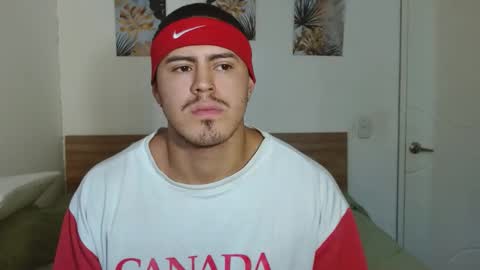 Snapshot of baltazardupont chatting on 02/19/25, 12:33 Andres - online show from 02/19/25, 12:33