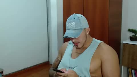 Snapshot of baltazardupont chatting on 02/27/25, 02:21 Andres - online show from 02/27/25, 02:21