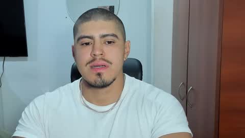 Andres -  online show from 11/25/25, 09:42