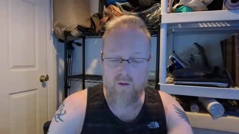 Snapshot of baltomoron69 chatting on 11/03/25, 11:33 baltomoron69 online show from 11/03/25, 11:33