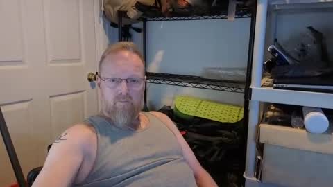 Snapshot of baltomoron69 chatting on 11/10/25, 01:10 baltomoron69 online show from 11/10/25, 01:10