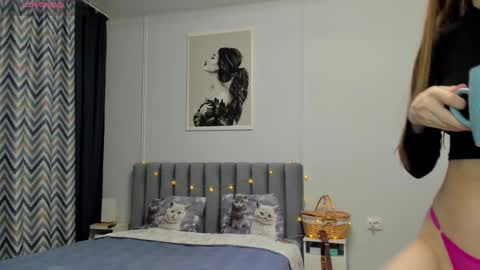 Kira online show from 03/02/25, 08:07