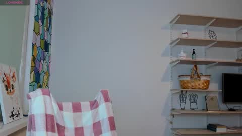 Kira online show from 11/05/25, 01:27