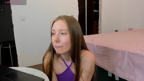 Kira online show from 06/09/26, 08:42