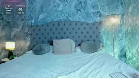 Snapshot of bambi_cutee chatting on 06/18/26, 02:23 Ariana online show from 06/18/26, 02:23