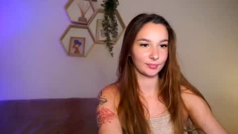 Snapshot of bambiiqueeen chatting on 07/15/26, 04:23 Princess online show from 07/15/26, 04:23