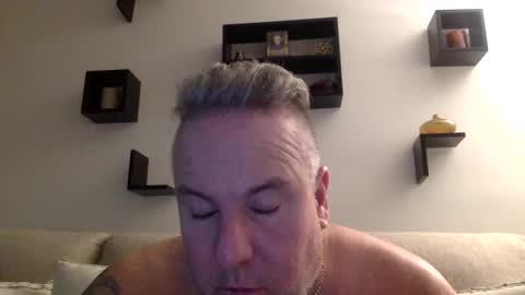 banana5289 online show from 01/10/25, 01:21