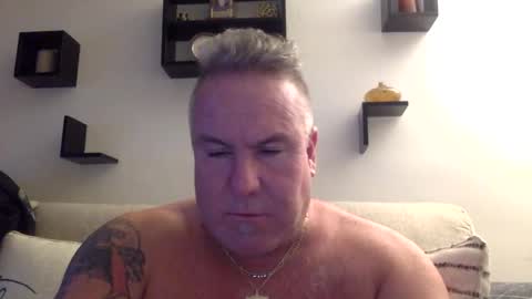 banana5289 online show from 01/14/25, 02:08