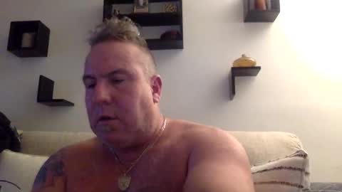 banana5289 online show from 01/14/25, 08:15