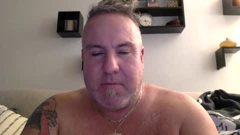 banana5289 online show from 02/03/25, 08:24