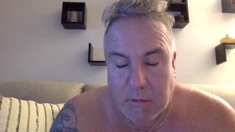 banana5289 online show from 02/11/25, 02:14