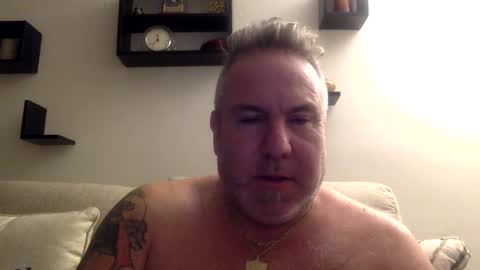 banana5289 online show from 02/15/25, 04:36