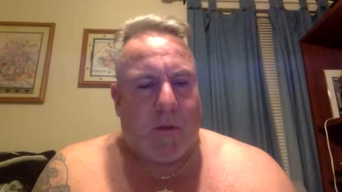 banana5289 online show from 02/24/25, 03:44