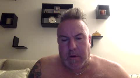 banana5289 online show from 03/06/25, 08:52