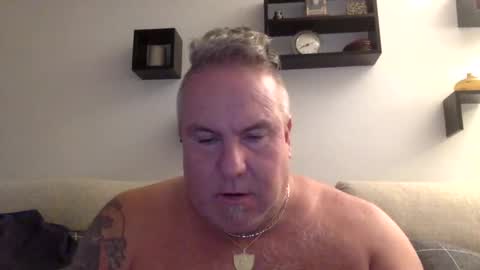 banana5289 online show from 09/25/25, 12:09