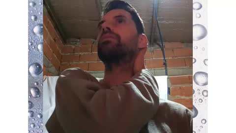 Snapshot of banana_argen_15 chatting on 12/22/24, 01:34 Ezequiel online show from 12/22/24, 01:34